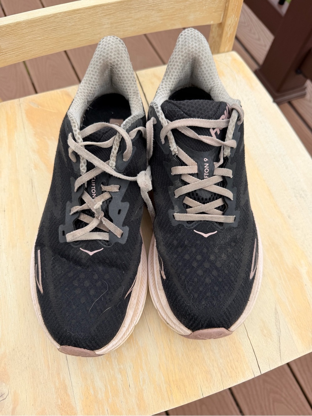 Hoka Women’s Clifton 9 Obsidian / Quartzite Running Shoes size 9
